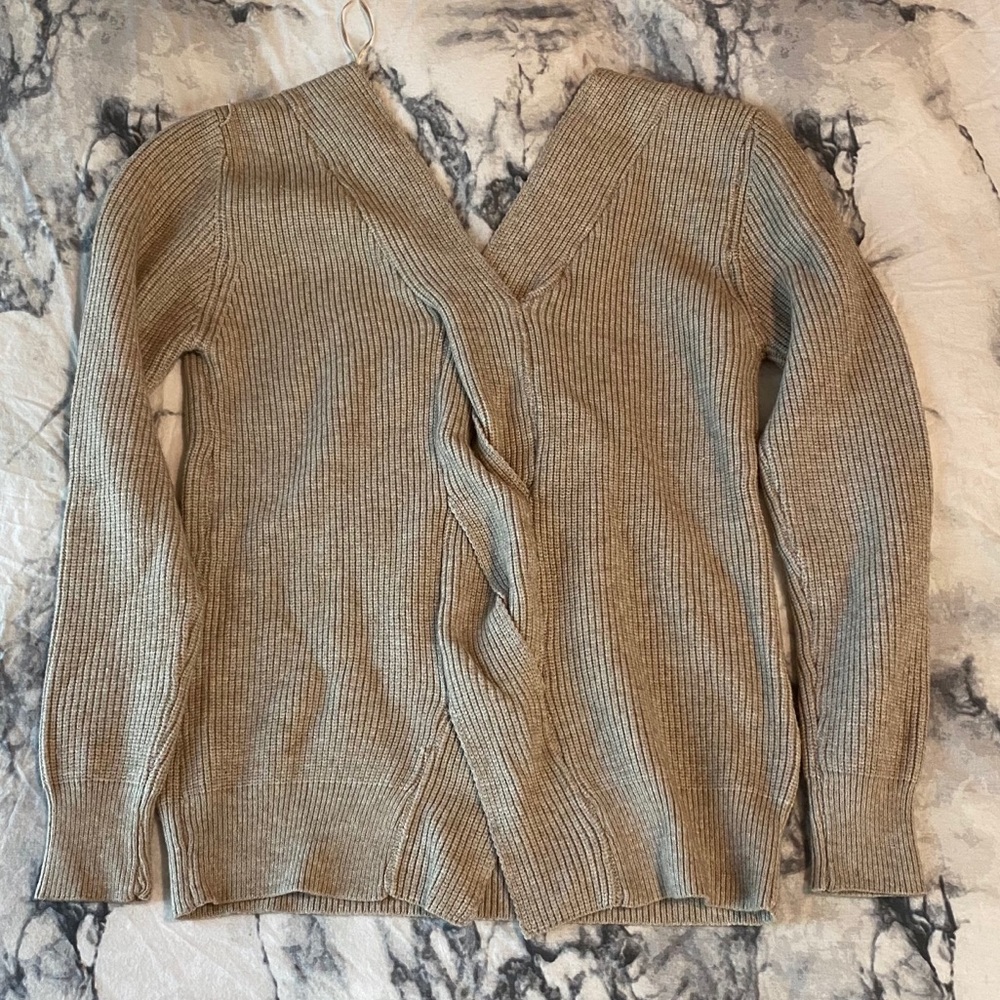 RD Style sweater back twist sweater